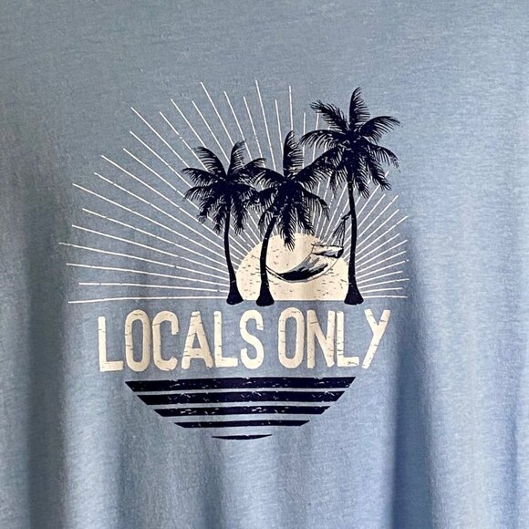 Tackle & Tides Graphic Locals Only Short Sleeve Tee Men's Large NEW - Picture 5 of 8